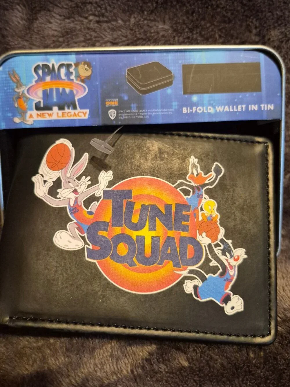 Space Jam Tune Squad Bi-Fold Black Wallet In Tin Looney Tunes Basketball